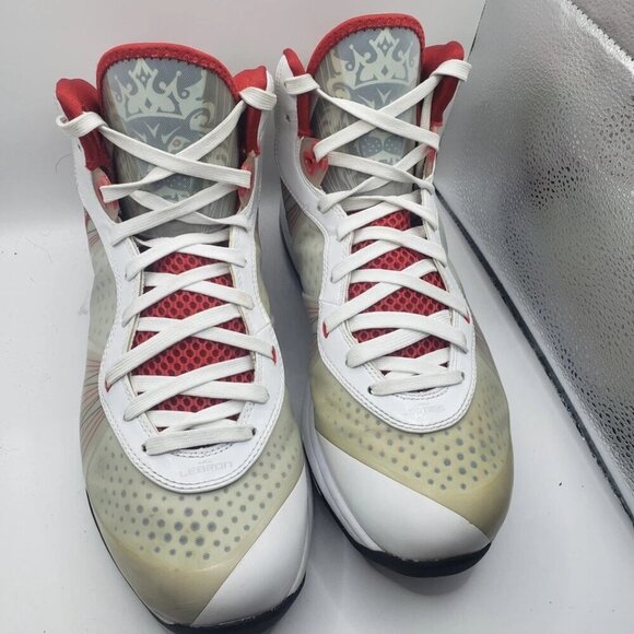 Nike Lebron James 8 V/2 SZ 11.5 White Sport Red Miami Heat Elite 429676-100 - Picture 2 of 9